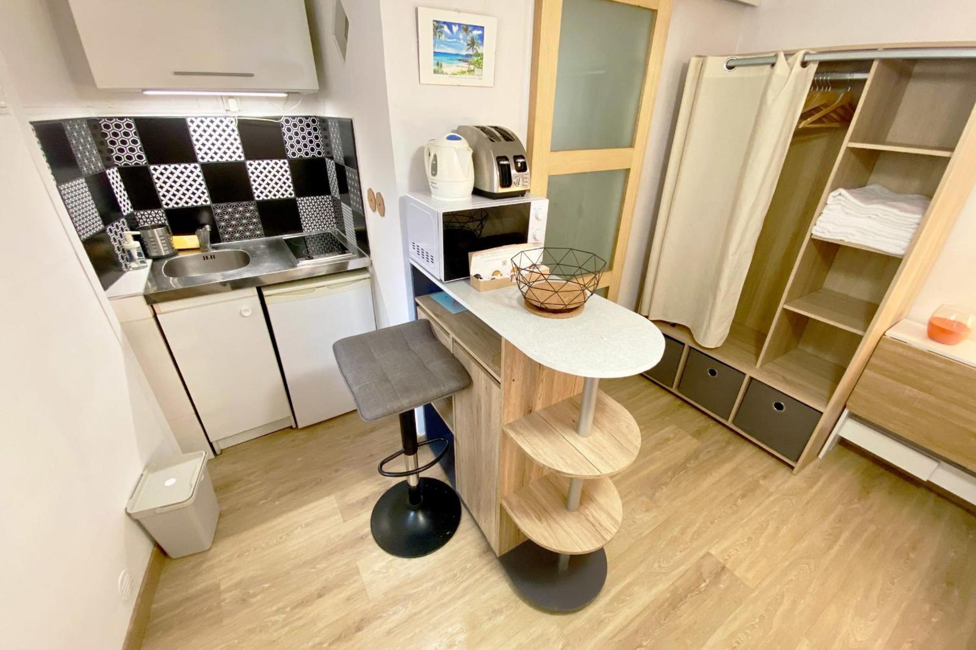 Studio Near The City Center Монпелие Екстериор снимка