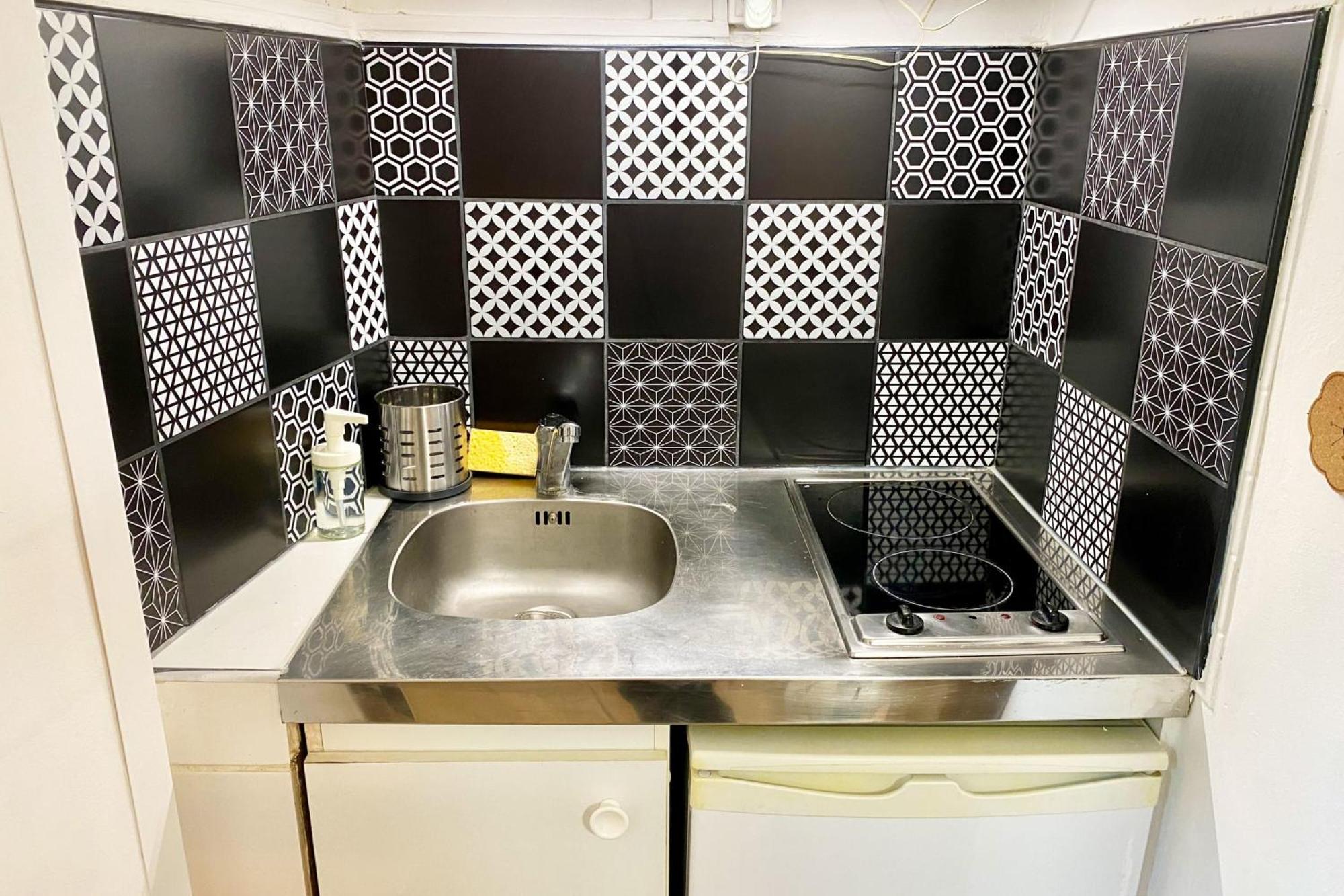 Studio Near The City Center Монпелие Екстериор снимка